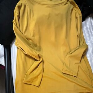 Lululemon size medium